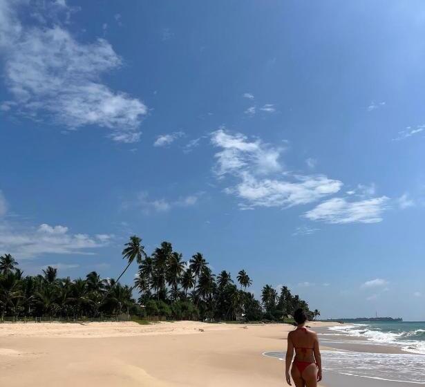 بنسيون Neem Tree Ambalangoda
