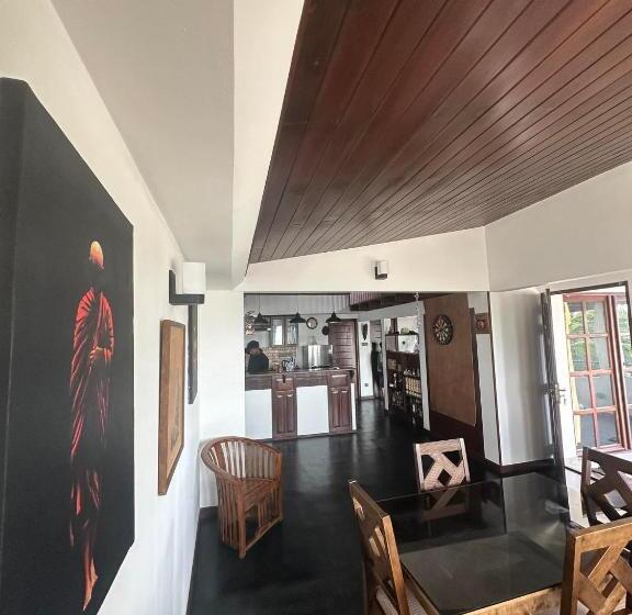 بنسيون Neem Tree Ambalangoda