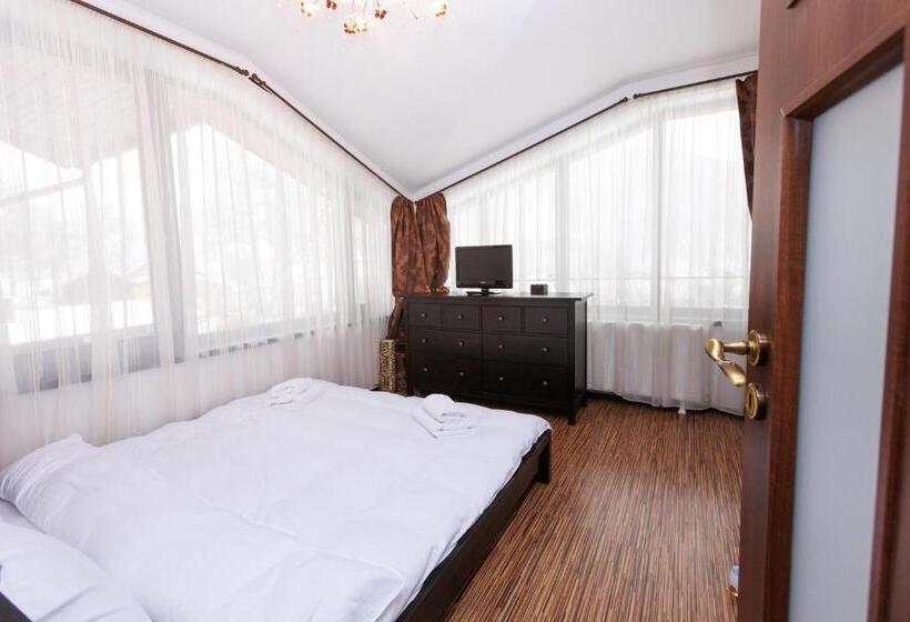 بنسيون Paradisul Verde Siriu