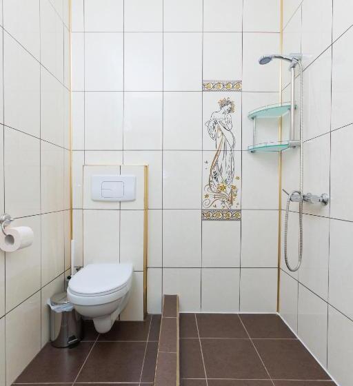 بنسيون Paradisul Verde Siriu