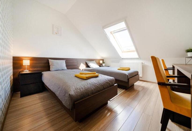 膳宿费 Pipacs Panír & Grill Garden Vendégház