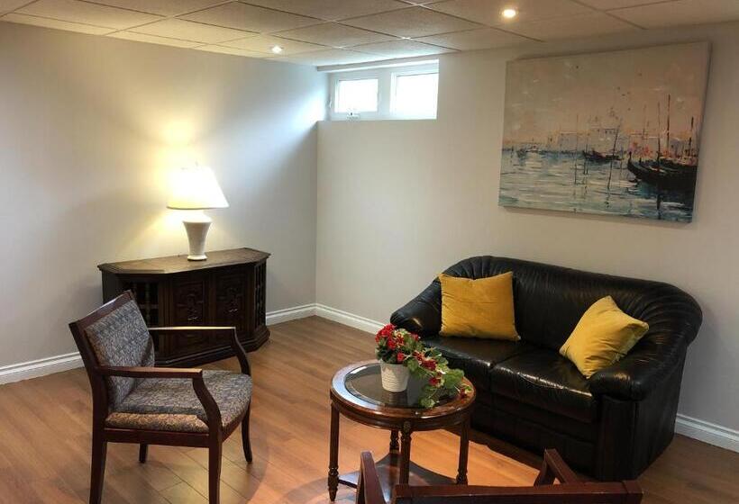 Пансион Premium Home With Garden View, Private Parking