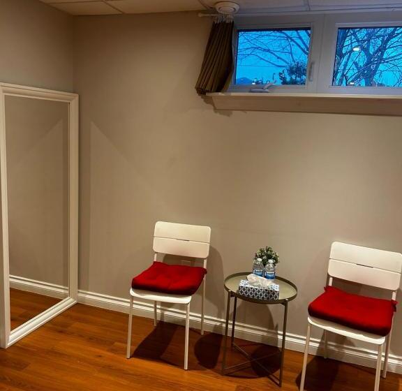 Пансион Premium Home With Garden View, Private Parking