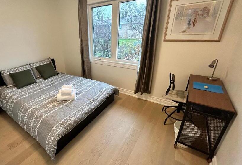 Пансион Premium Home With Garden View, Private Parking