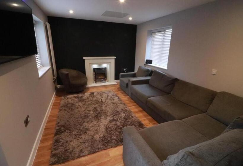 膳宿费 Swanwick House