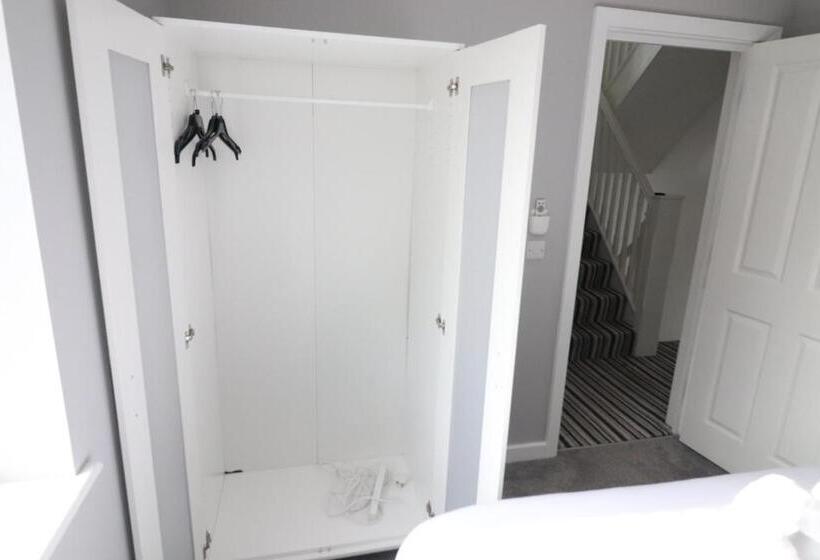 膳宿费 Swanwick House