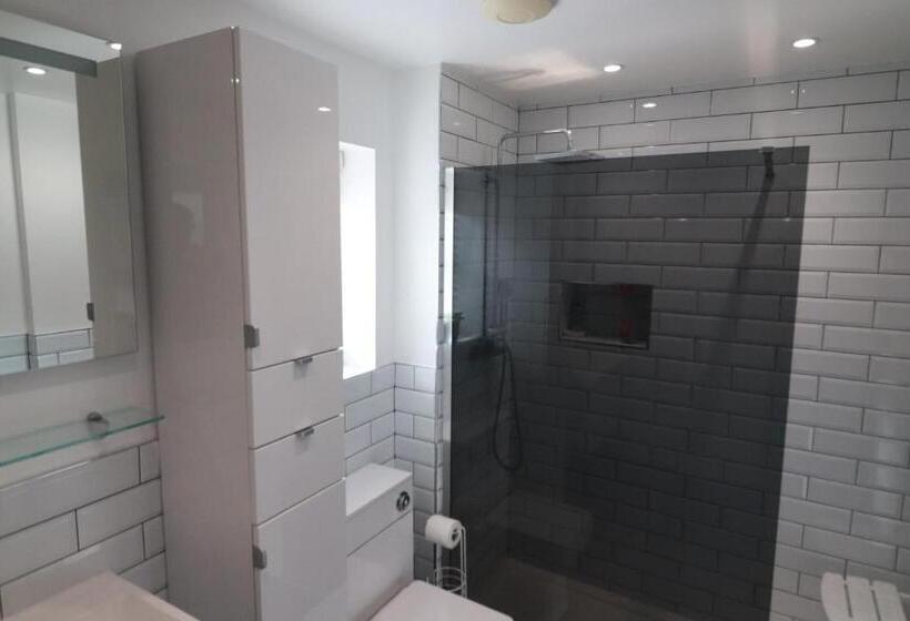 膳宿费 Swanwick House