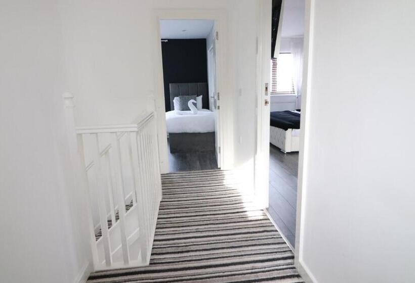 膳宿费 Swanwick House