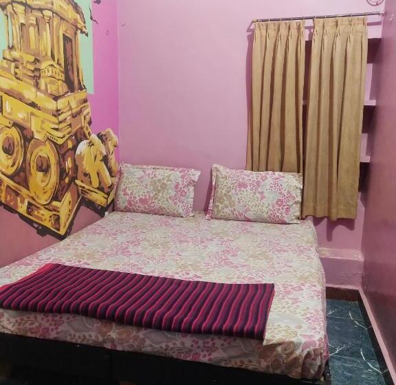 پانسیون Temple View Guest House