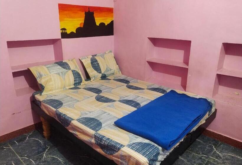 پانسیون Temple View Guest House