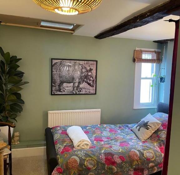 ペンション The Totnes Guest House. Upstairs At Zappa S