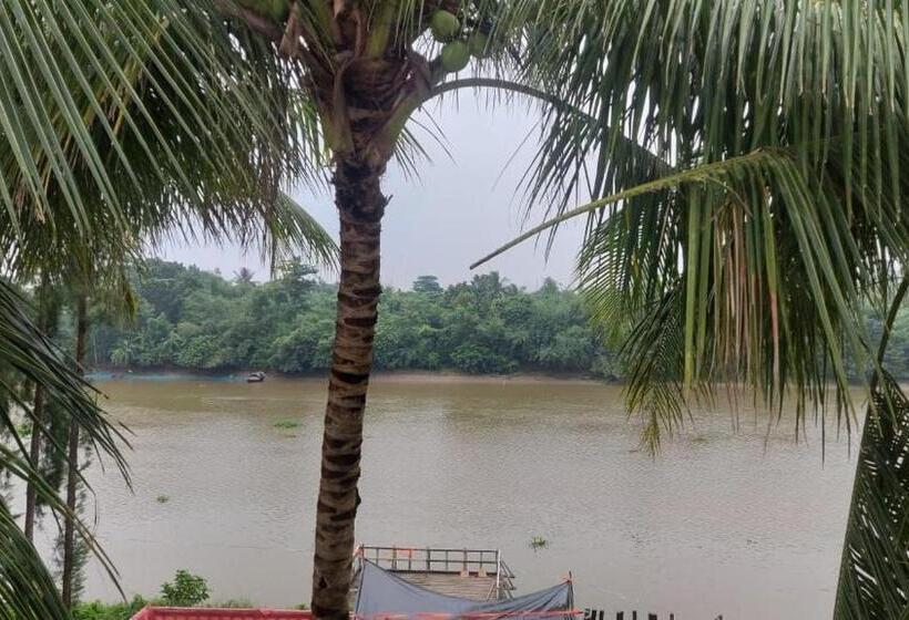 אתר נופש Damodar River Retreat, Uluberia