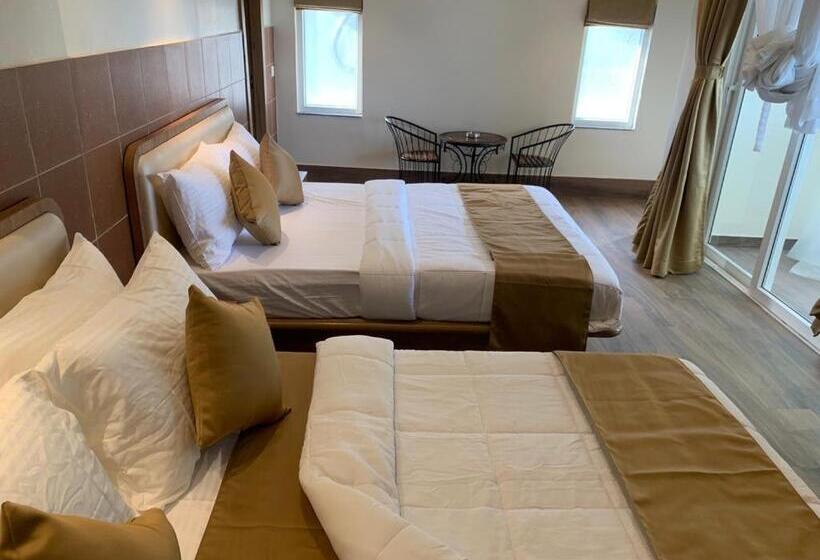 אתר נופש Damodar River Retreat, Uluberia