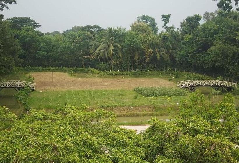 אתר נופש Damodar River Retreat, Uluberia