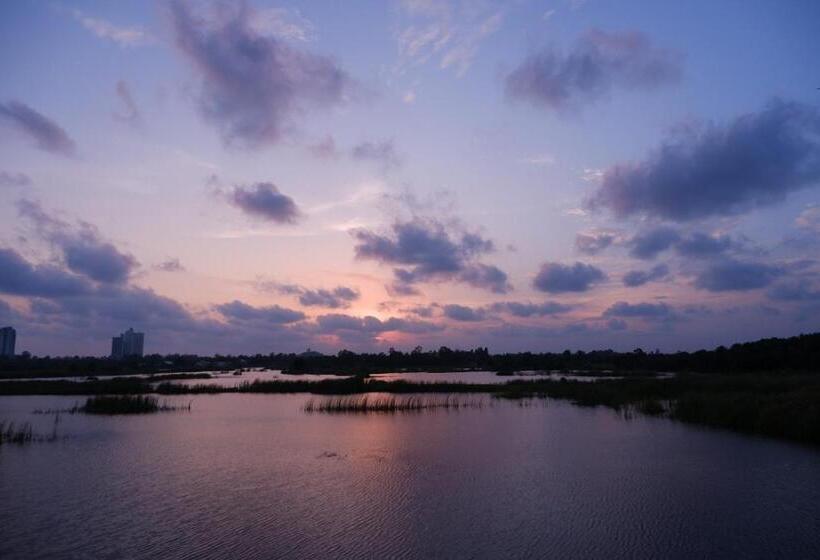 منتجع Sunset Village Rayong