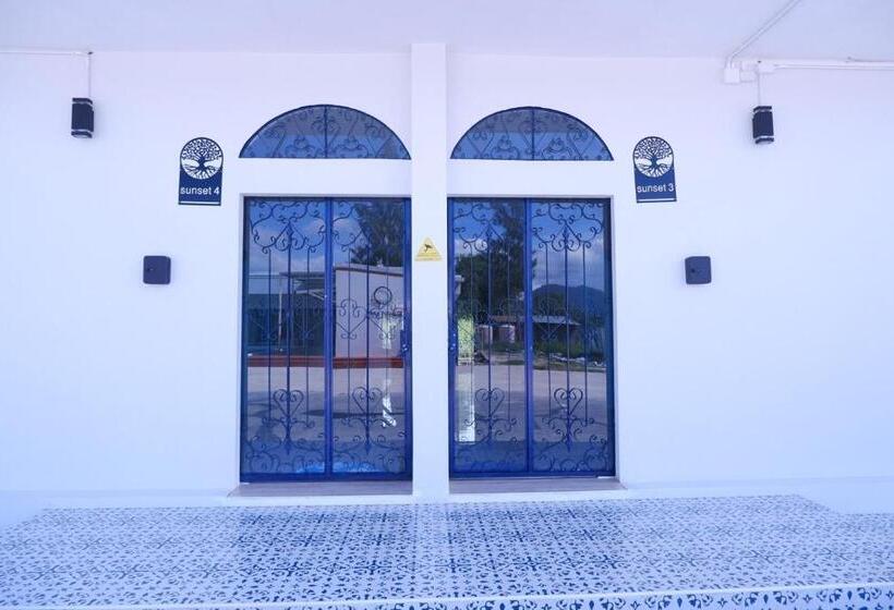 منتجع Sunset Village Rayong