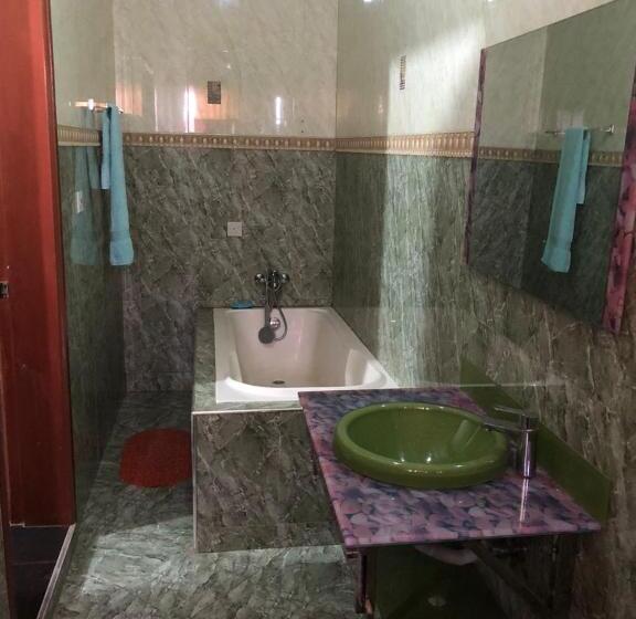 Royal Kamak Hotel Tema