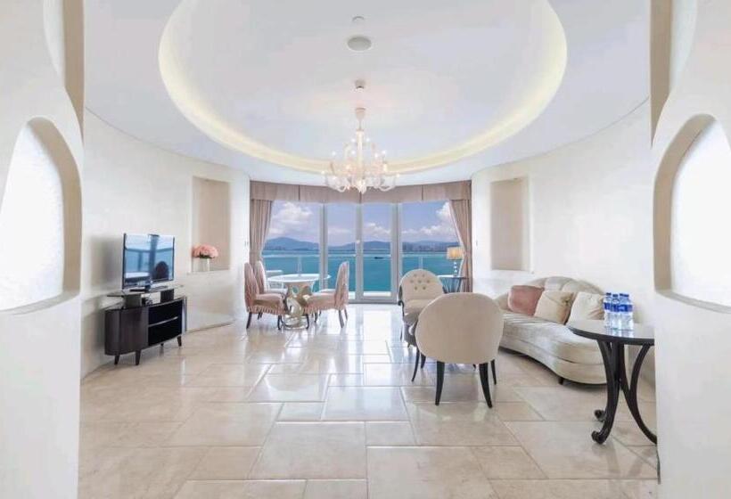 Sanya Romantic Journey Sea Resort & Spa