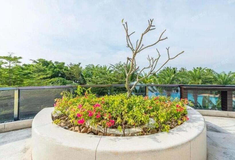 Sanya Romantic Journey Sea Resort & Spa