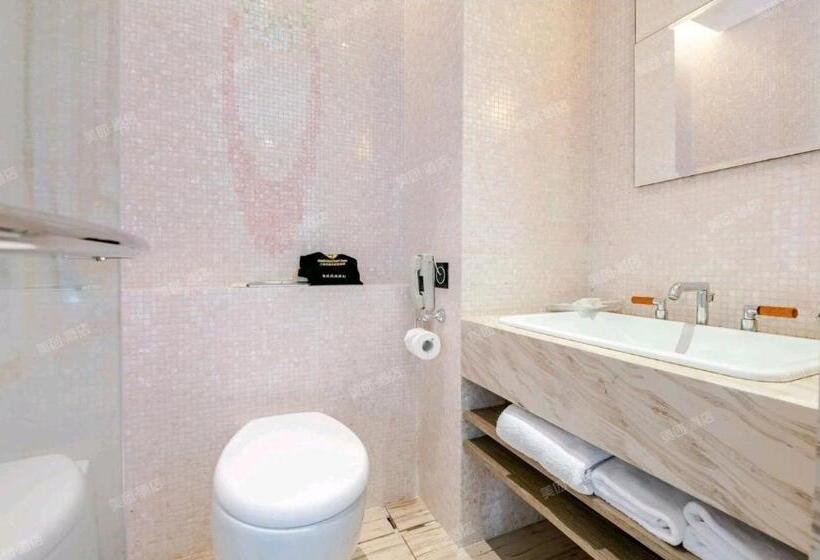 Sanya Romantic Journey Sea Resort & Spa