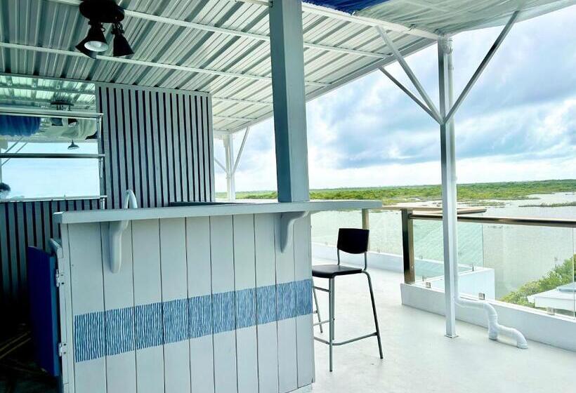 Villas Secreta Beachfront Resort