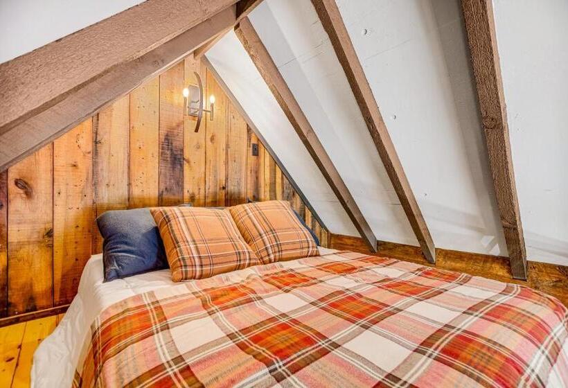 Wagon Gap Trail: Lodge Lórien