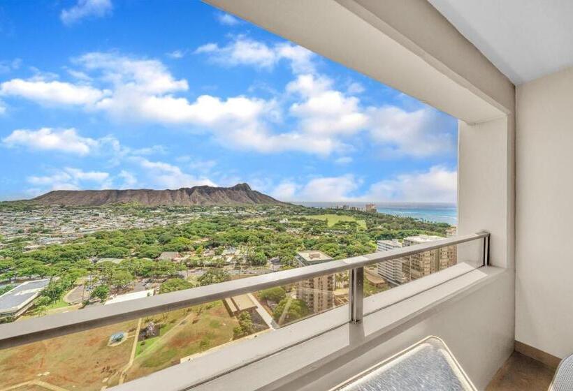 فندق Spectacular Ocean & Diamond Head View 2 Bedroom Condo With Free Parking!