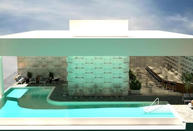 Wink Hotel Tuy Hoa Beach   24hrs Stay & Rooftop Pool Bar