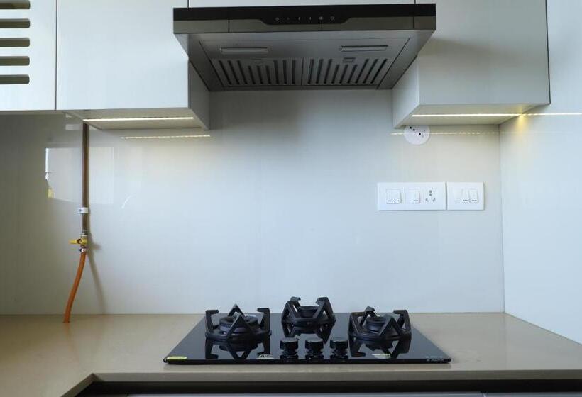 Zenia Luxury Suites And Serviced Apartments