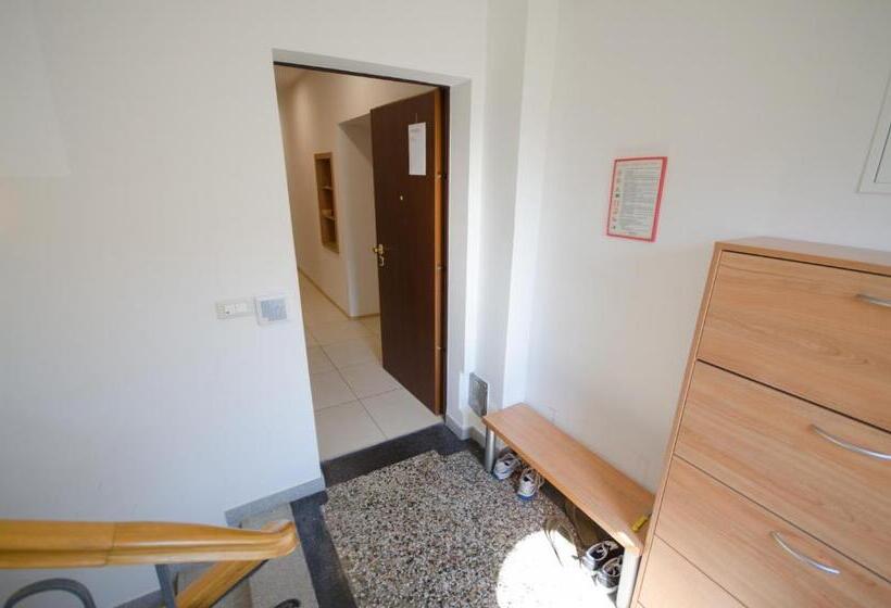 هاستل Glinška Rooms