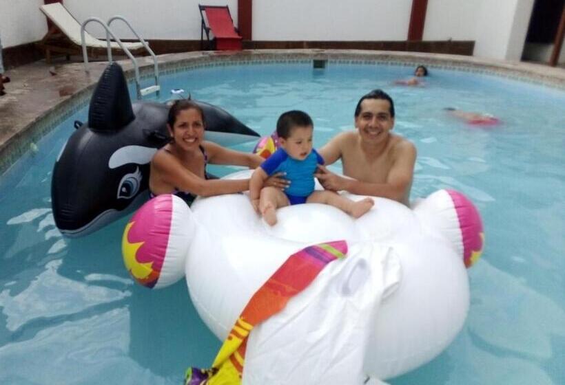 旅馆 Hospedaje Fremiott