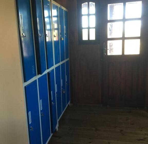 هاستل Luna & Zoé