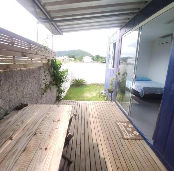 הוסטל Pousada Beach Box