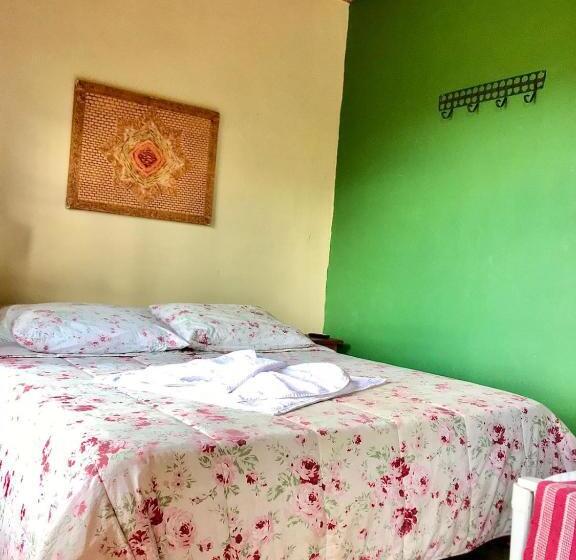 旅馆 Pousada Querubins