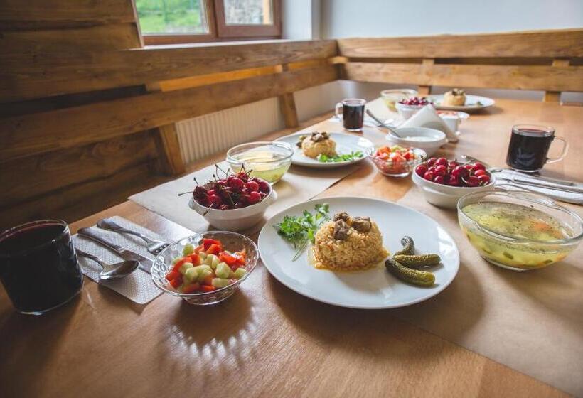 הוסטל Vovk Gasthaus