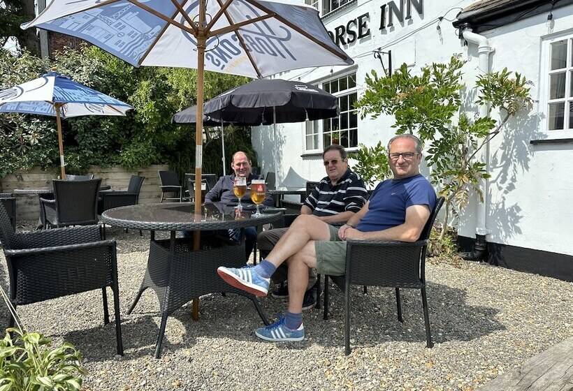 호스텔 The White Horse Inn