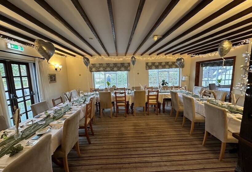 호스텔 The White Horse Inn