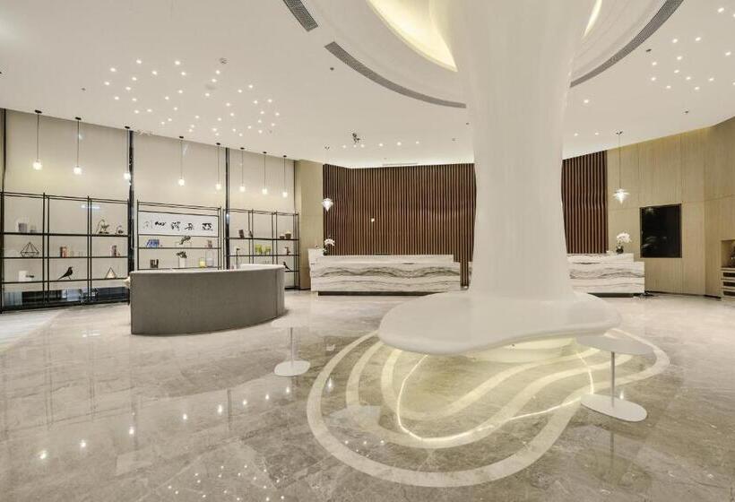 Atour Hotel Railway Station Dalian