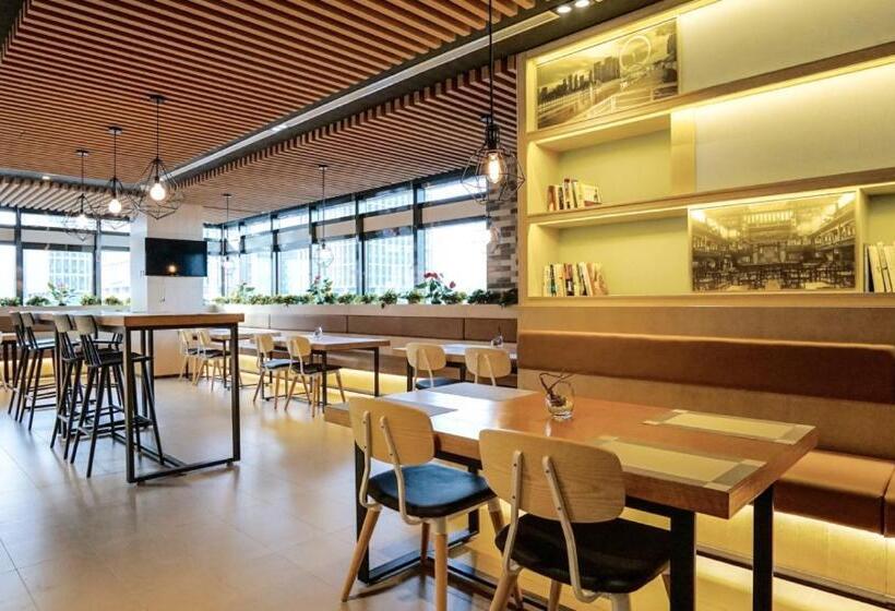 Atour Hotel Tianjin Binhai Second Avenue Branch