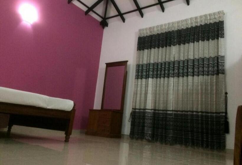 住宿加早餐  Ahasna Family Villa