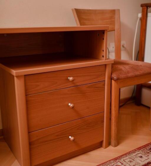 تختخواب و صبحانه Apartmani Park Kod Novice