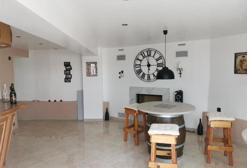 צימר Au Bouchon Champenois