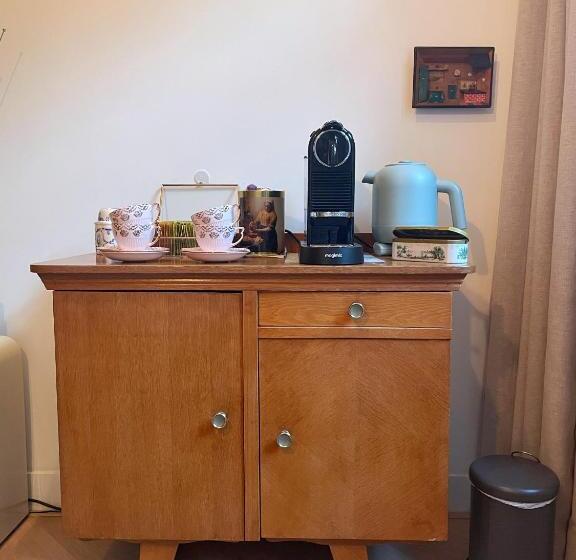 تختخواب و صبحانه Bnb 117