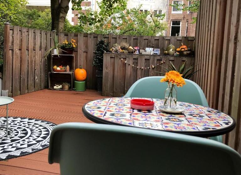 تختخواب و صبحانه Bnb 117