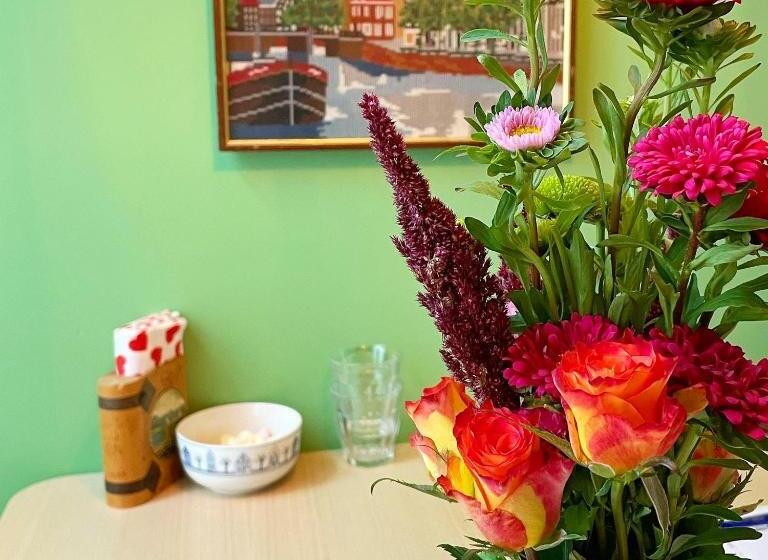 تختخواب و صبحانه Bnb 117