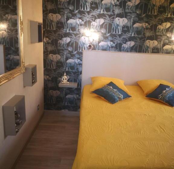 تختخواب و صبحانه Chambre La Palmeraie Village Naturiste