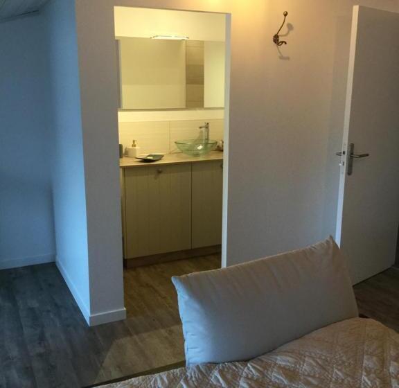 住宿加早餐  Chez Isabelle Et Johann