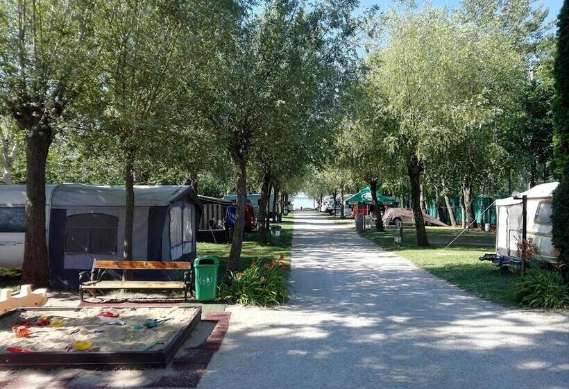 צימר Eldoradó Fogadó és Kemping