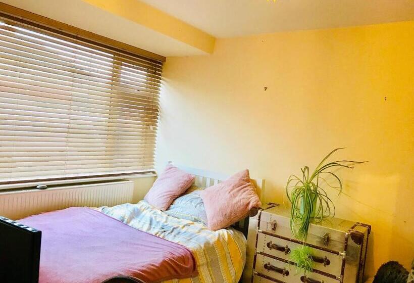 住宿加早餐  Enfield Lock Business Stay House