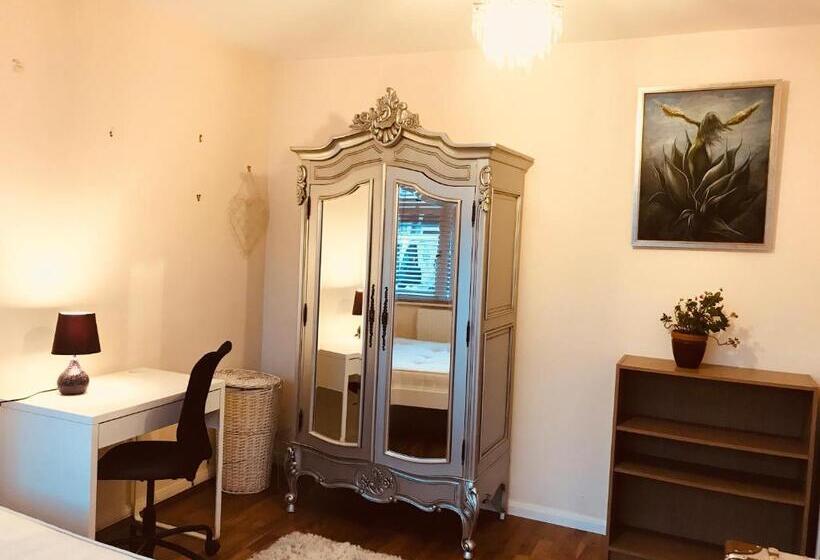 住宿加早餐  Enfield Lock Business Stay House